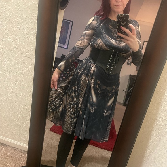 La Femme en Noir- Very rare!! Alien Trapeze Dress BNWT - Picture 2 of 4